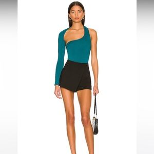 Superdown Sonya Black Skort